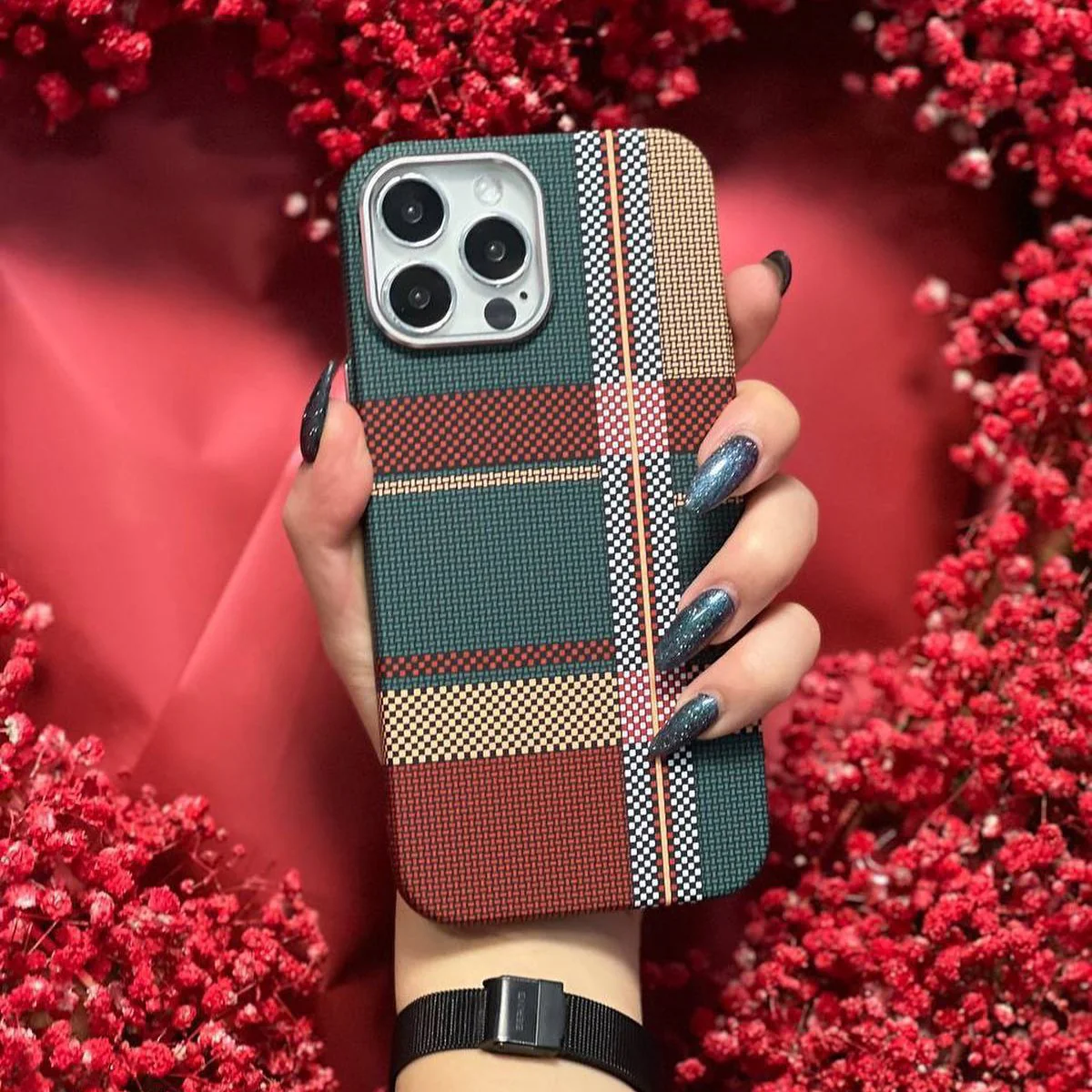 Ultimate Luminous Magnetic Fiber Case - iPhone - Image 3
