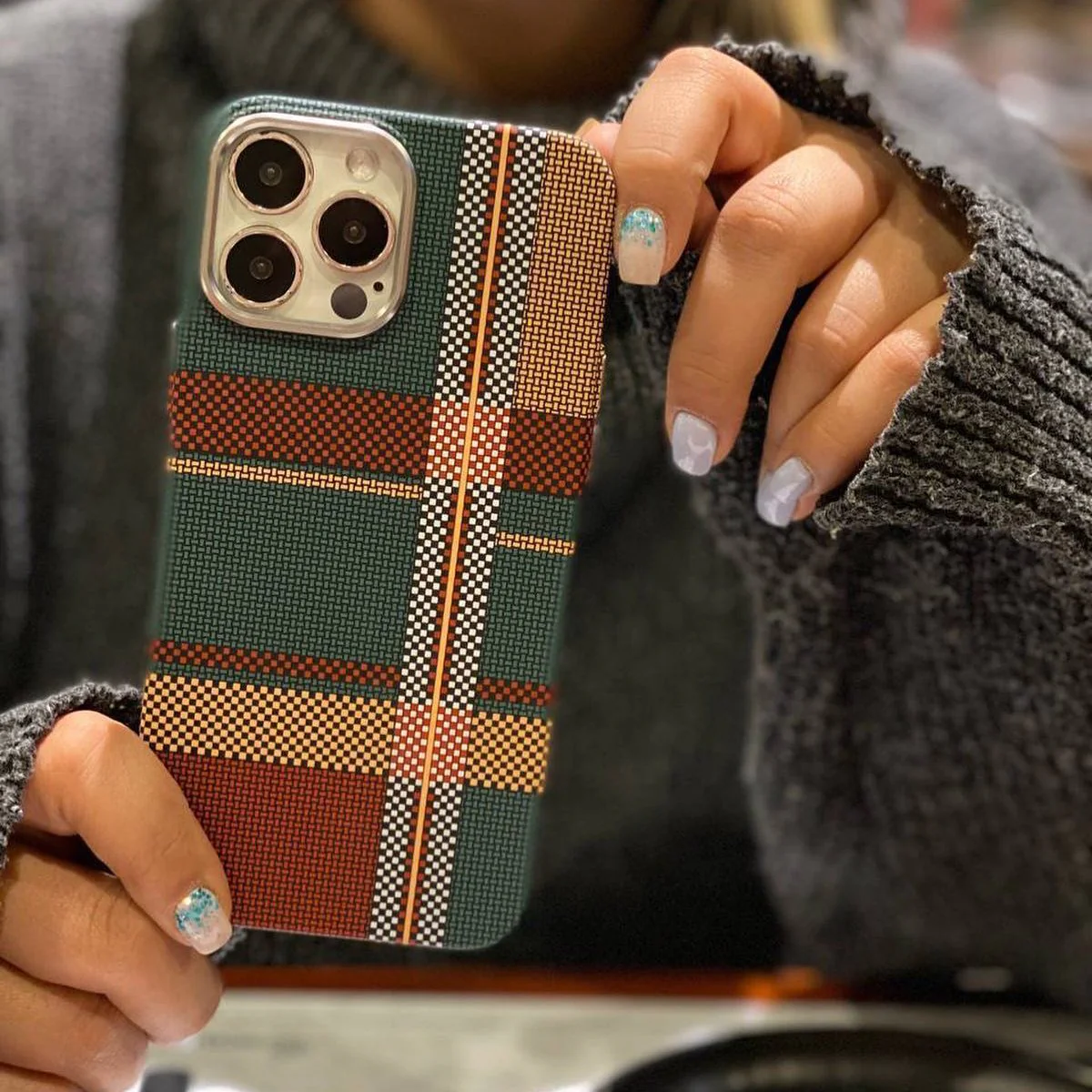 Ultimate Luminous Magnetic Fiber Case - iPhone - Image 4