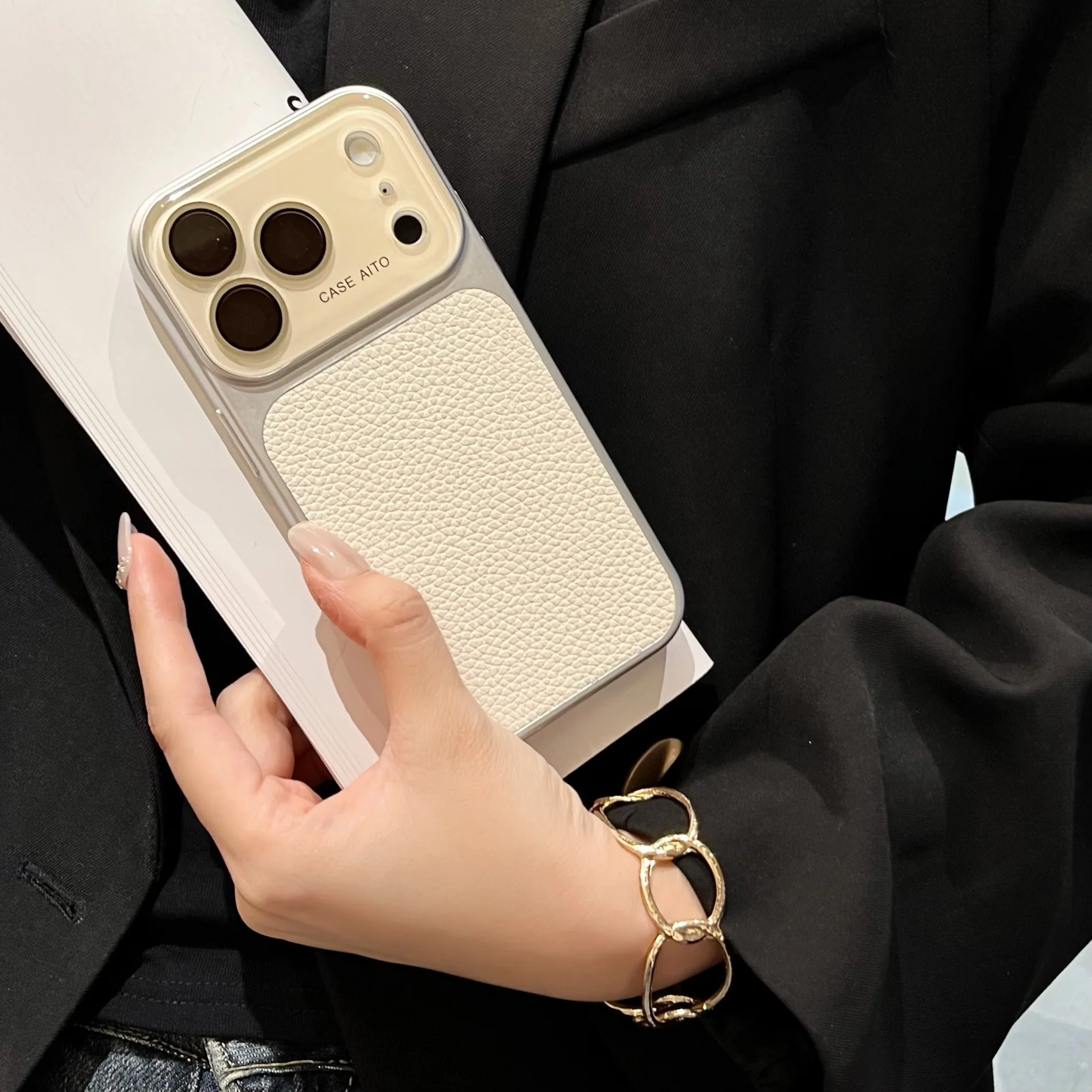 Urban Zest Leather Shield Case - Image 11