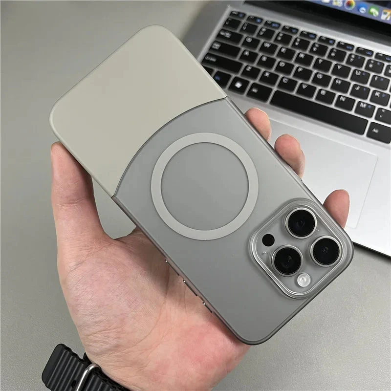 Versatile Detachable MagSafe Case - iPhone - Image 3