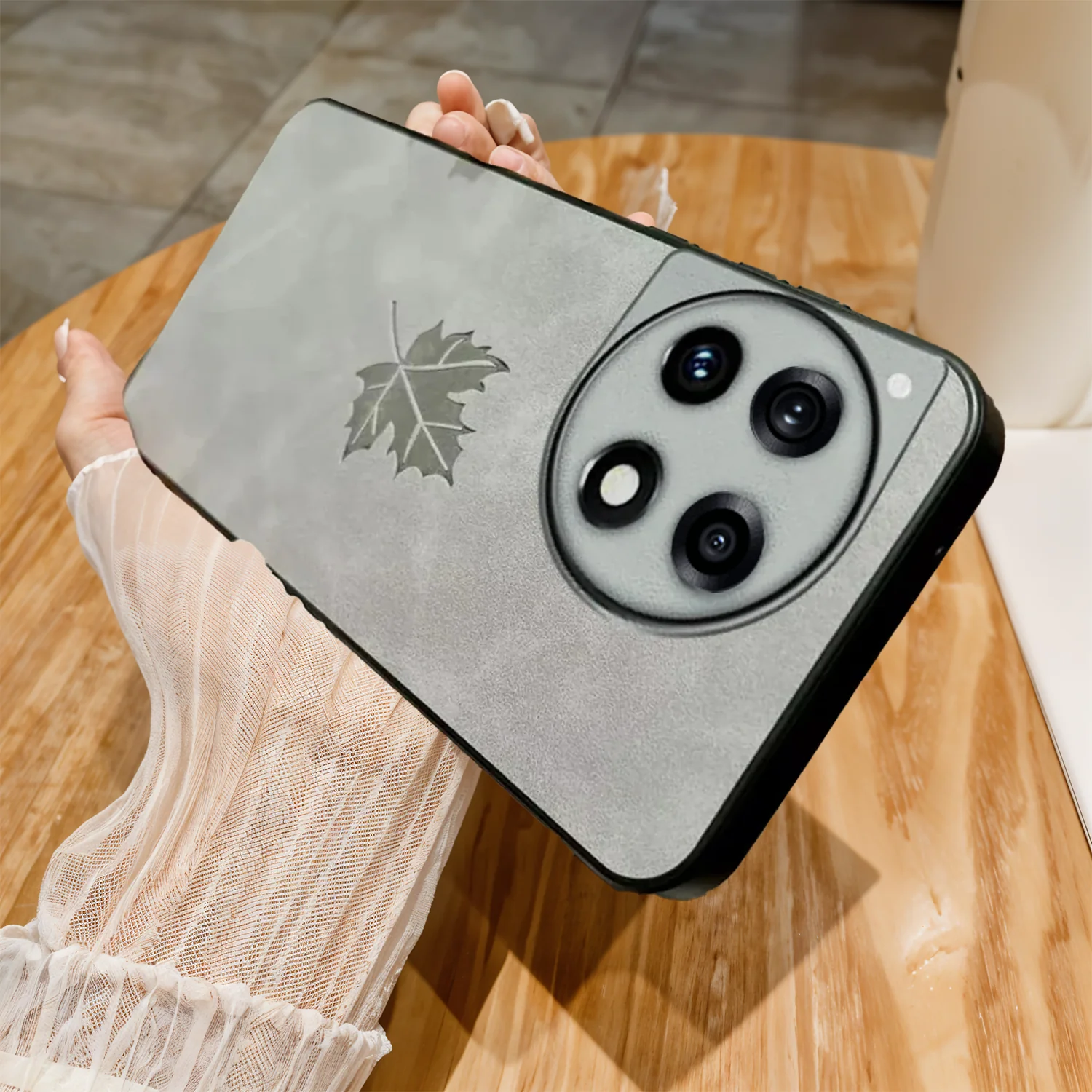 Vintage Maple Leaf Leather Case - OnePlus - Image 4