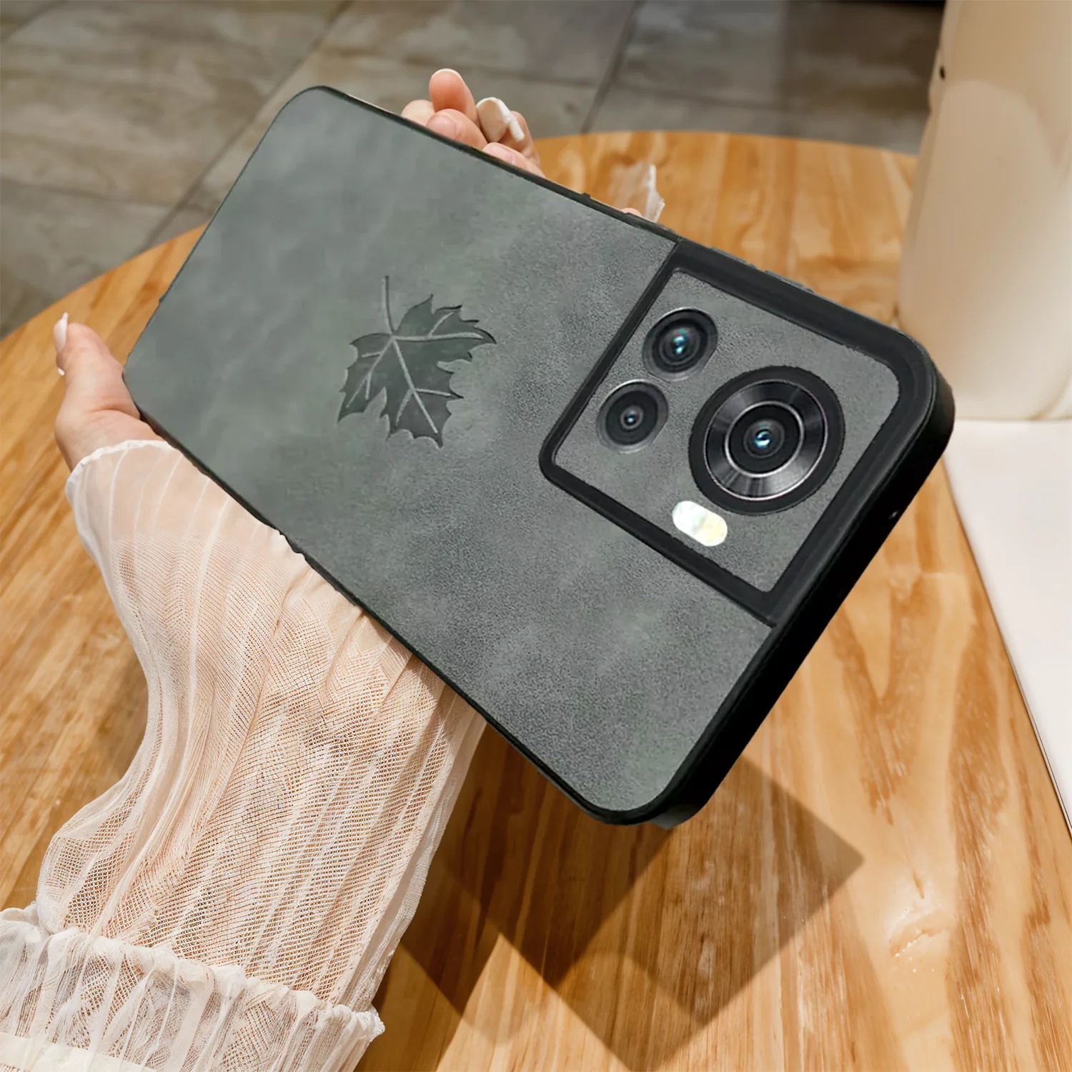 Vintage Maple Leaf Leather Case - OnePlus - Image 7